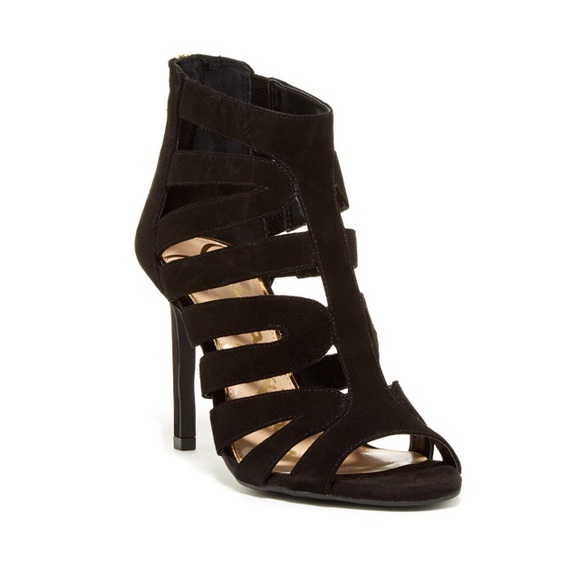 •SOLD• Jessica Simpson Suede Heels - Picture 2 of 8